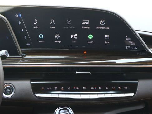 Used 2023 Cadillac Escalade ESV Premium Luxury w/ Performance Package AWD/4WD image 16