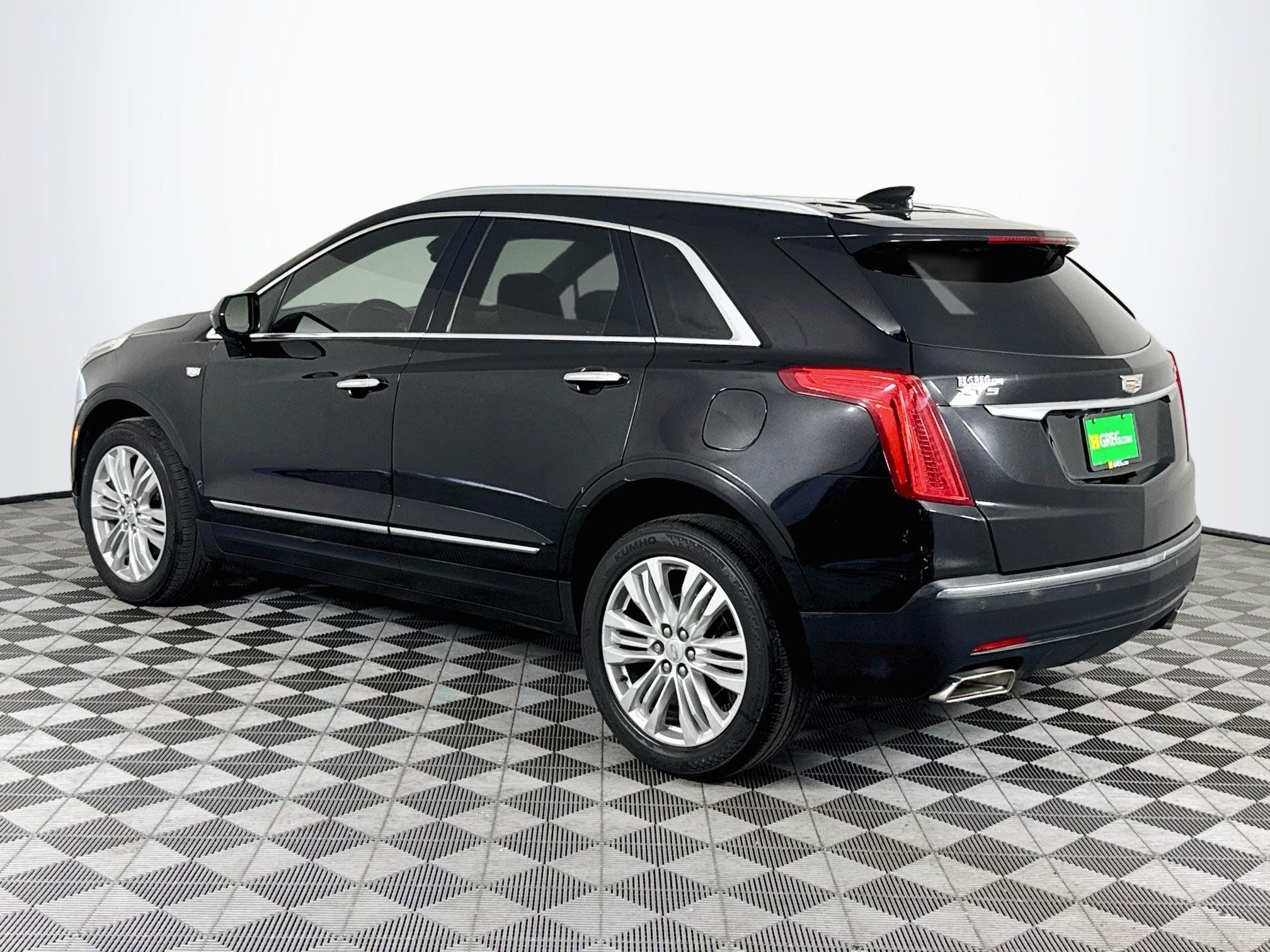 Used 2019 Cadillac XT5 Premium Luxury FWD image 6