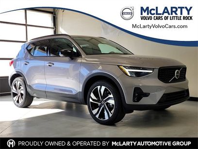 New 2026 Volvo XC40 B4 Plus w/ Climate Package