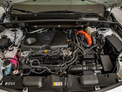 Used 2023 Toyota Venza Limited image 38