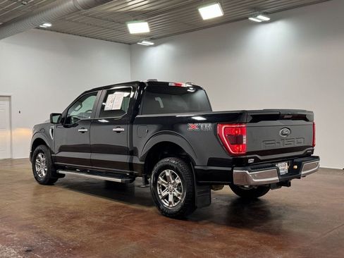 Used 2023 Ford F150 XLT w/ XTR Package image 5