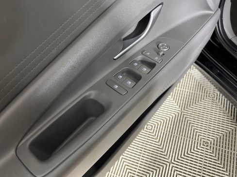 Used 2024 Hyundai Elantra SEL image 13