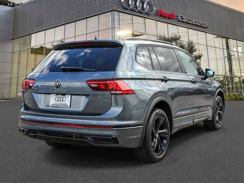 Used 2024 Volkswagen Tiguan SE R-Line image 4