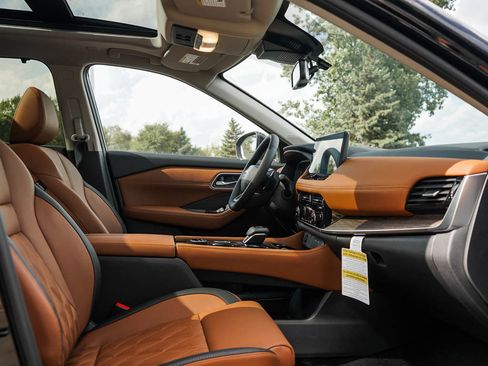 New 2026 Nissan Rogue Platinum w/ Platinum Premium Package image 11