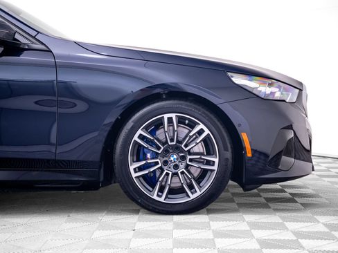 Used 2026 BMW 550e xDrive AWD/4WD image 36