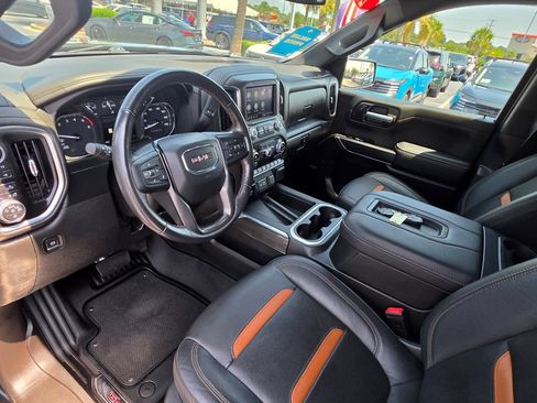 Used 2021 GMC Sierra 1500 AT4 w/ AT4 Premium Package AWD/4WD image 15