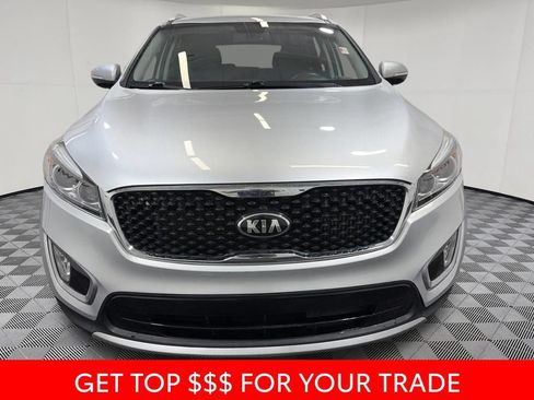 Used 2017 Kia Sorento EX AWD/4WD image 2