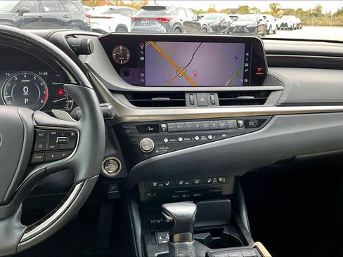 Certified 2021 Lexus ES 350 Ultra Luxury image 6