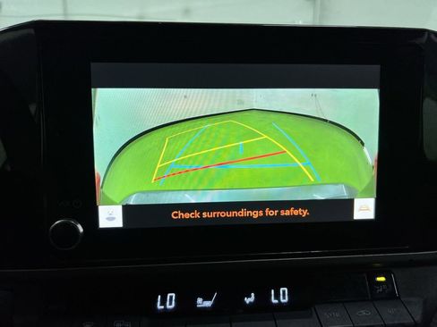 Used 2025 Toyota Camry SE FWD image 15