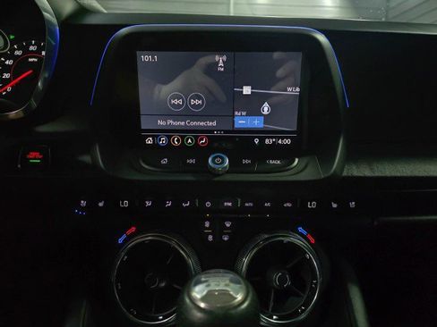 Used 2019 Chevrolet Camaro LT RWD image 22