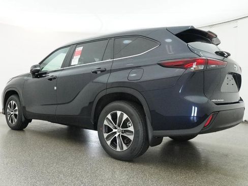 New 2026 Toyota Highlander XLE image 52