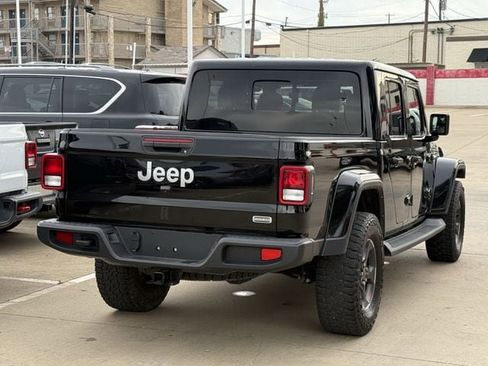Used 2022 Jeep Gladiator Overland w/ Popular Equipment Package AWD/4WD image 4
