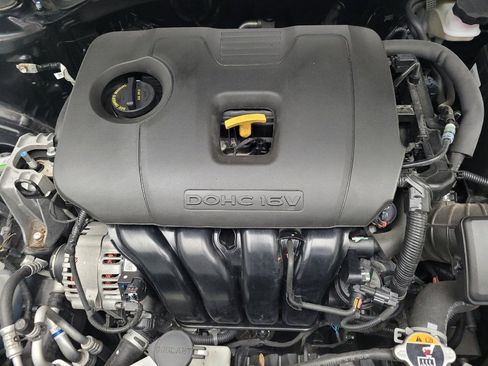 Used 2023 Kia Forte LXS image 30