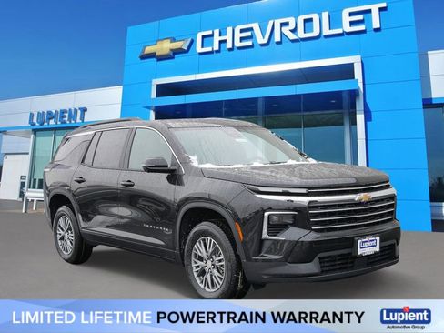 New 2026 Chevrolet Traverse LT w/ Driver Confidence Package image 1