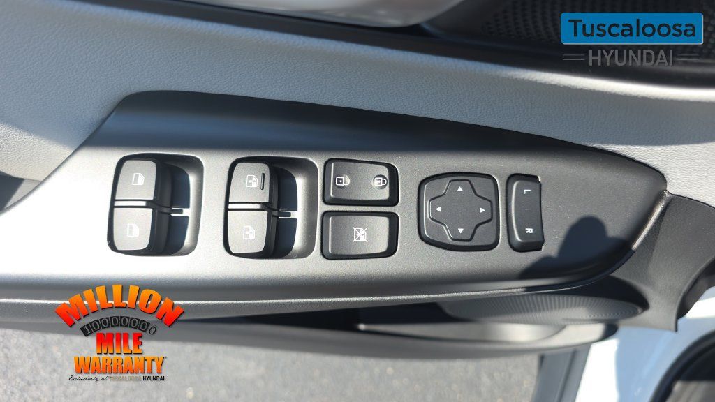Used 2023 Hyundai Kona Limited AWD/4WD image 13
