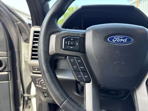 Used 2020 Ford Expedition XLT w/ Equipment Group 202A RWD image 17