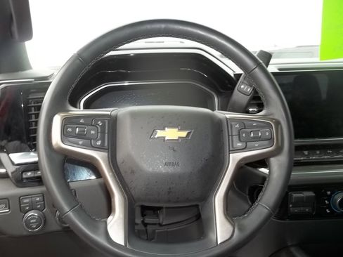Used 2024 Chevrolet Silverado 2500 High Country w/ High Country Premium Package AWD/4WD image 7