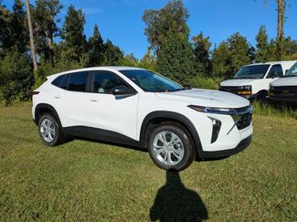 New 2026 Chevrolet Trax LS w/ Driver Confidence Package video 2