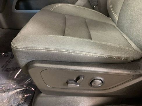 Used 2025 RAM 1500 Big Horn AWD/4WD image 12