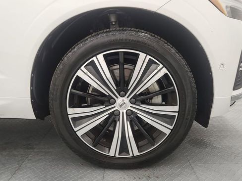 Used 2022 Volvo XC60 B6 Inscription w/ Advanced Package image 27