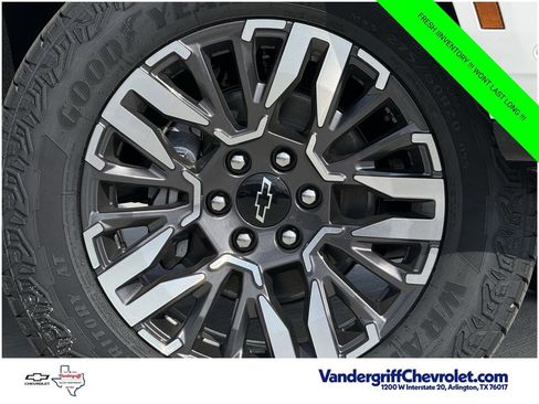 New 2026 Chevrolet Tahoe Z71 w/ Z71 Off-Road Package AWD/4WD image 9