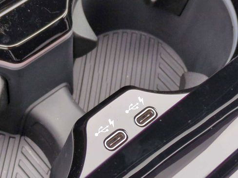 Used 2026 BMW 530i xDrive AWD/4WD image 33