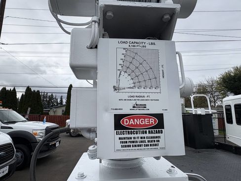 Used 2002 Ford F550 2WD Regular Cab Super Duty image 21