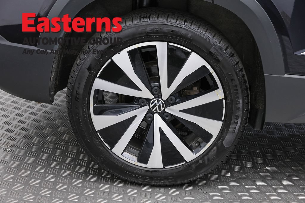 Used 2022 Volkswagen Taos SE AWD/4WD image 28