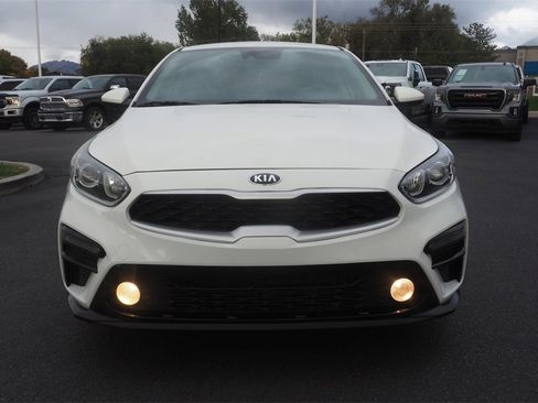 Used 2020 Kia Forte LXS image 2