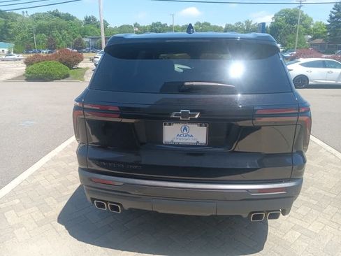Used 2024 Chevrolet Traverse LS w/ Midnight/Sport Edition AWD/4WD image 5