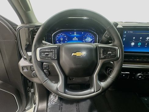 Used 2025 Chevrolet Silverado 1500 LT w/ Z71 Off-Road Package AWD/4WD image 11