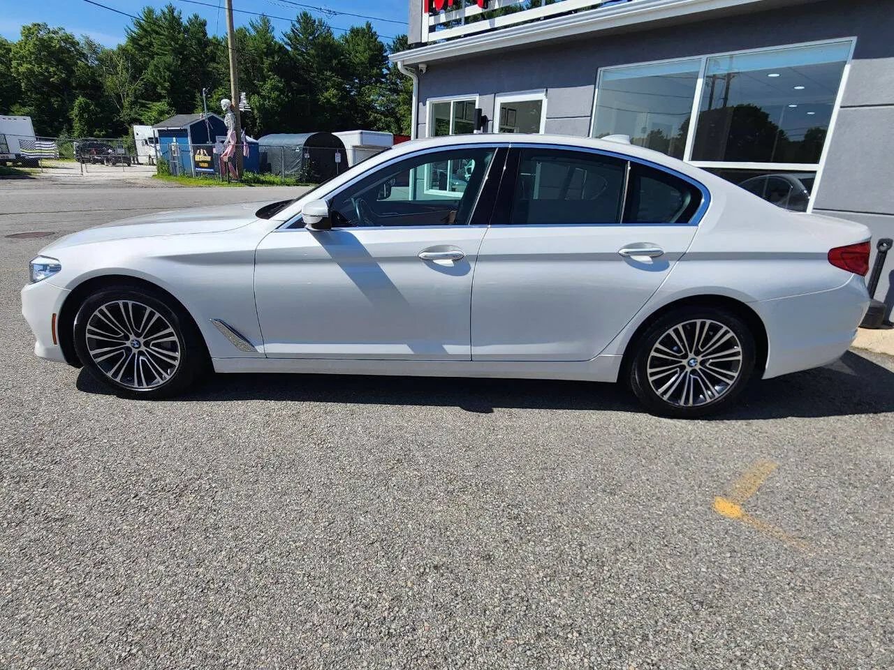 Used 2018 BMW 530i xDrive AWD/4WD image 8