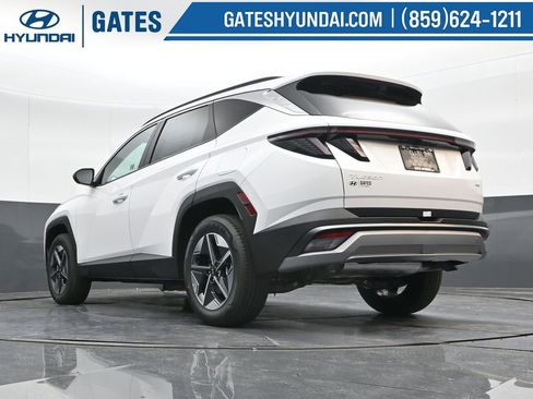 Used 2025 Hyundai Tucson SEL AWD/4WD image 38