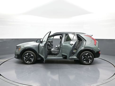 New 2025 Kia Niro Wave w/ Wave Preserve Package image 44