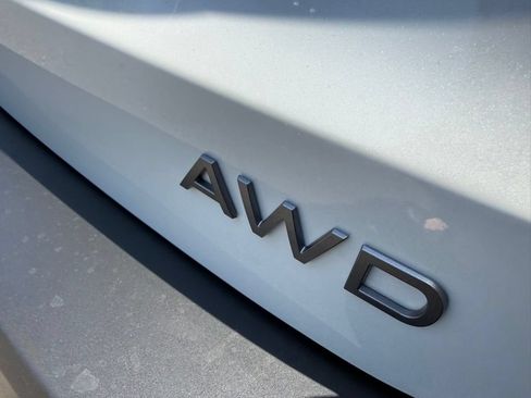 Used 2026 Nissan Kicks SV AWD/4WD image 9