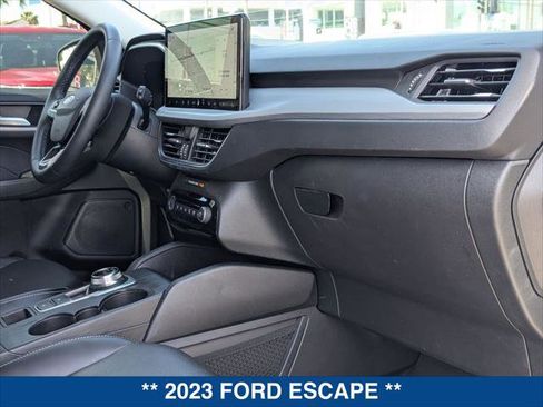 Certified 2023 Ford Escape Platinum AWD/4WD image 24