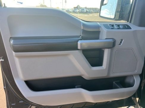 Used 2019 Ford F150 XLT w/ Equipment Group 302A Luxury image 19