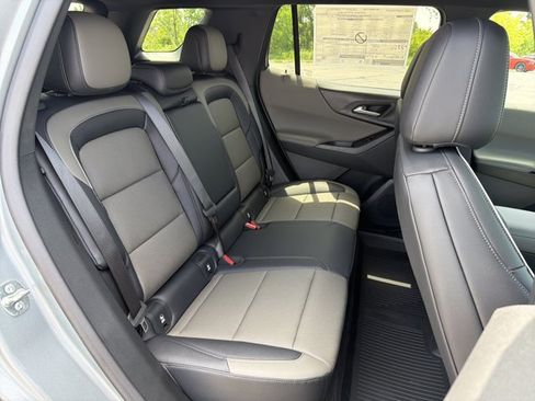 New 2026 Chevrolet Equinox LT w/ Convenience Package II FWD image 27