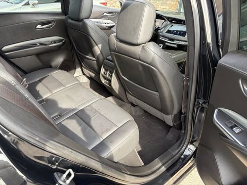Used 2023 Cadillac XT4 Premium Luxury image 35