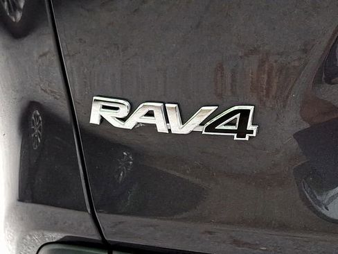 Used 2022 Toyota RAV4 XLE w/ Convenience Package AWD/4WD image 29