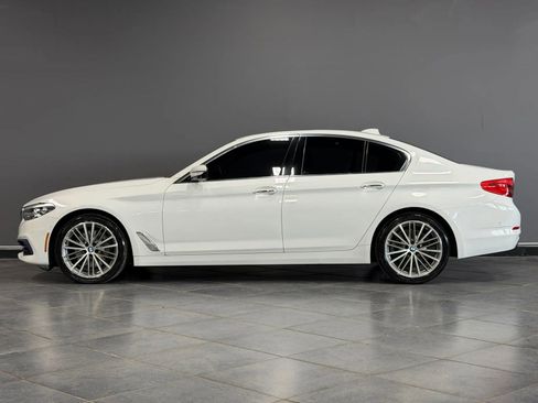 Used 2017 BMW 530i xDrive image 9