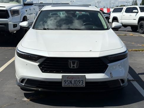 Used 2025 Honda Accord Touring image 6