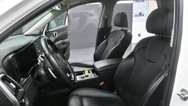 Used 2021 Kia Sorento EX FWD image 28
