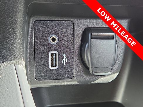 Used 2024 Nissan Versa S w/ Electronics Package image 22