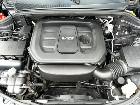 Used 2018 Dodge Durango GT image 32