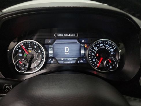 Used 2019 RAM 1500 Big Horn AWD/4WD image 15