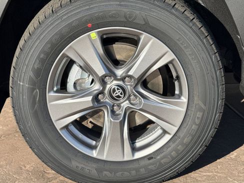 New 2025 Toyota RAV4 XLE image 33