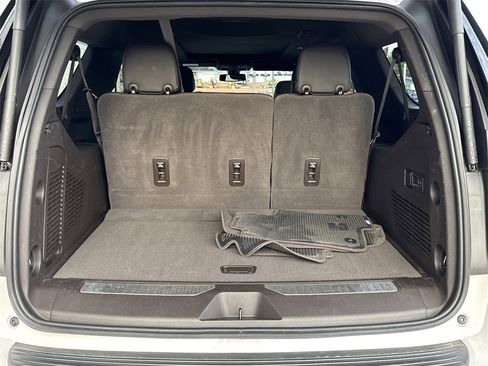 Used 2022 GMC Yukon XL Denali image 18