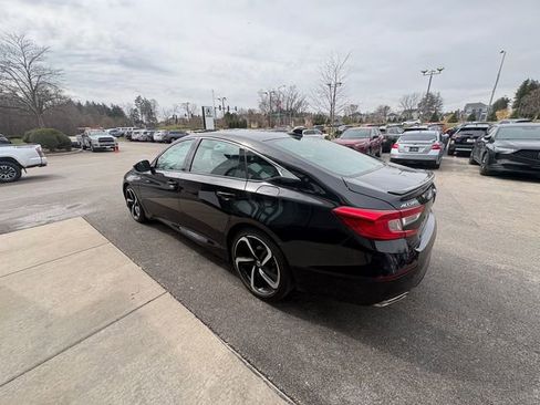 Used 2022 Honda Accord Sport image 3
