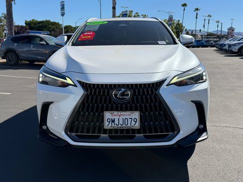 Used 2025 Lexus NX 250 FWD image 2